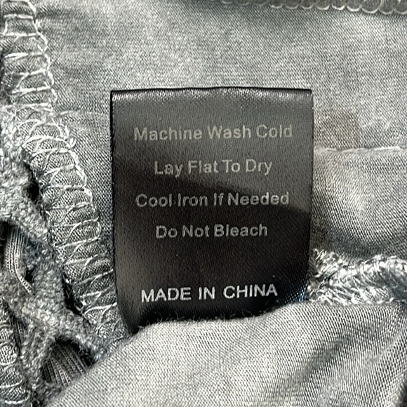 POL APPLIQUÉ EMBROIDERED SLEEVELESS V NECK BOHO BLOUSE TANK GRAY WASHED SZ LG - Picture 9 of 11